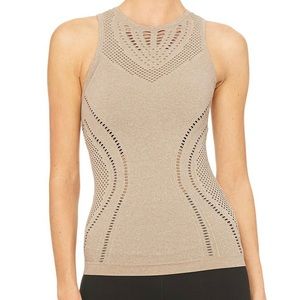 ALO yoga Lark tank
